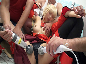 天然パイパン5P大乱交18歳レイヤー【全身性感帯→フェラ喉イキでオシッコ噴射】【中年全員唾Dキス&イラマ&セックス】性処理ガチ便女育成・・・ サンプル動画サムネイル